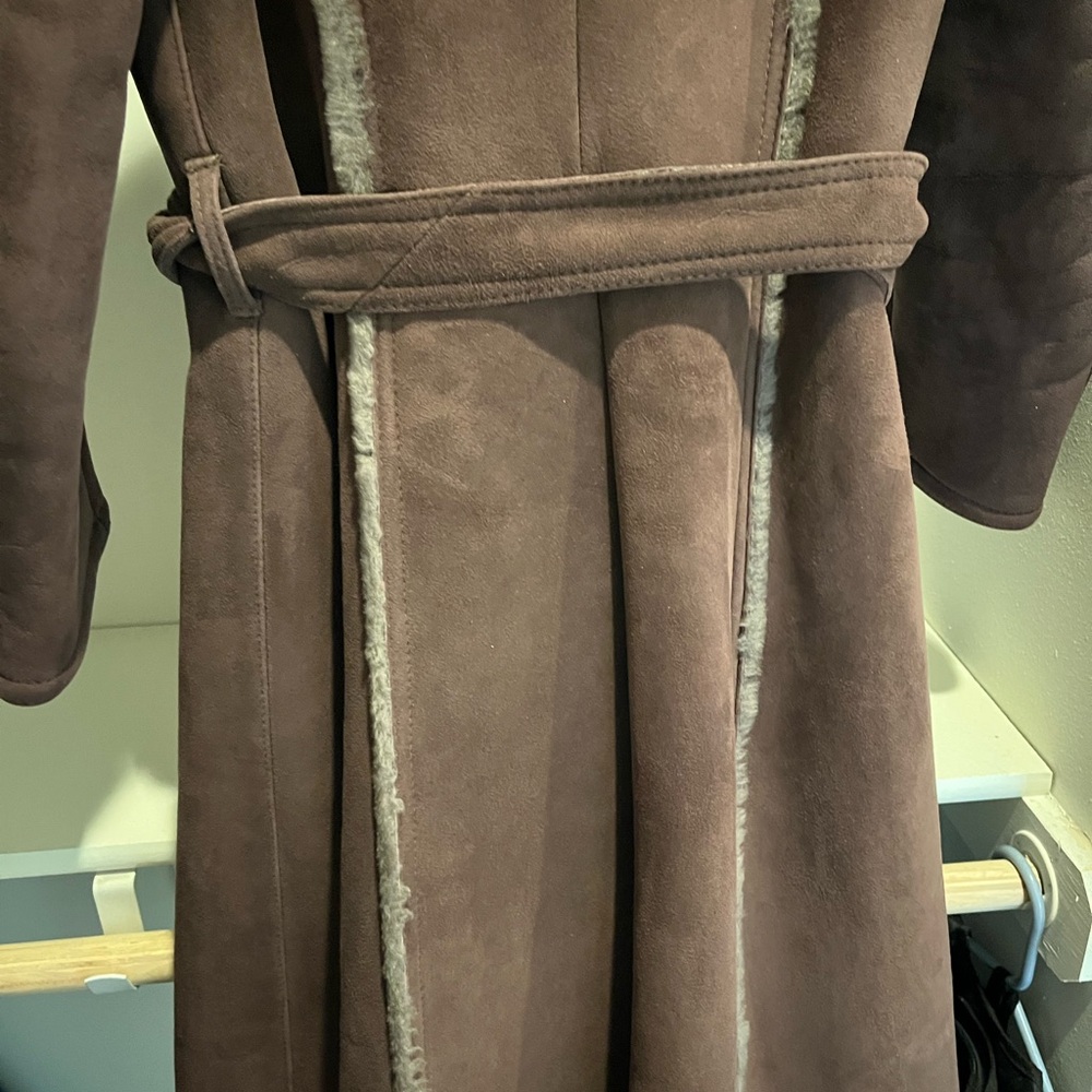 Vintage 70s Californian Suede Shearling Belted Trench Coat - Picture 8 of 16